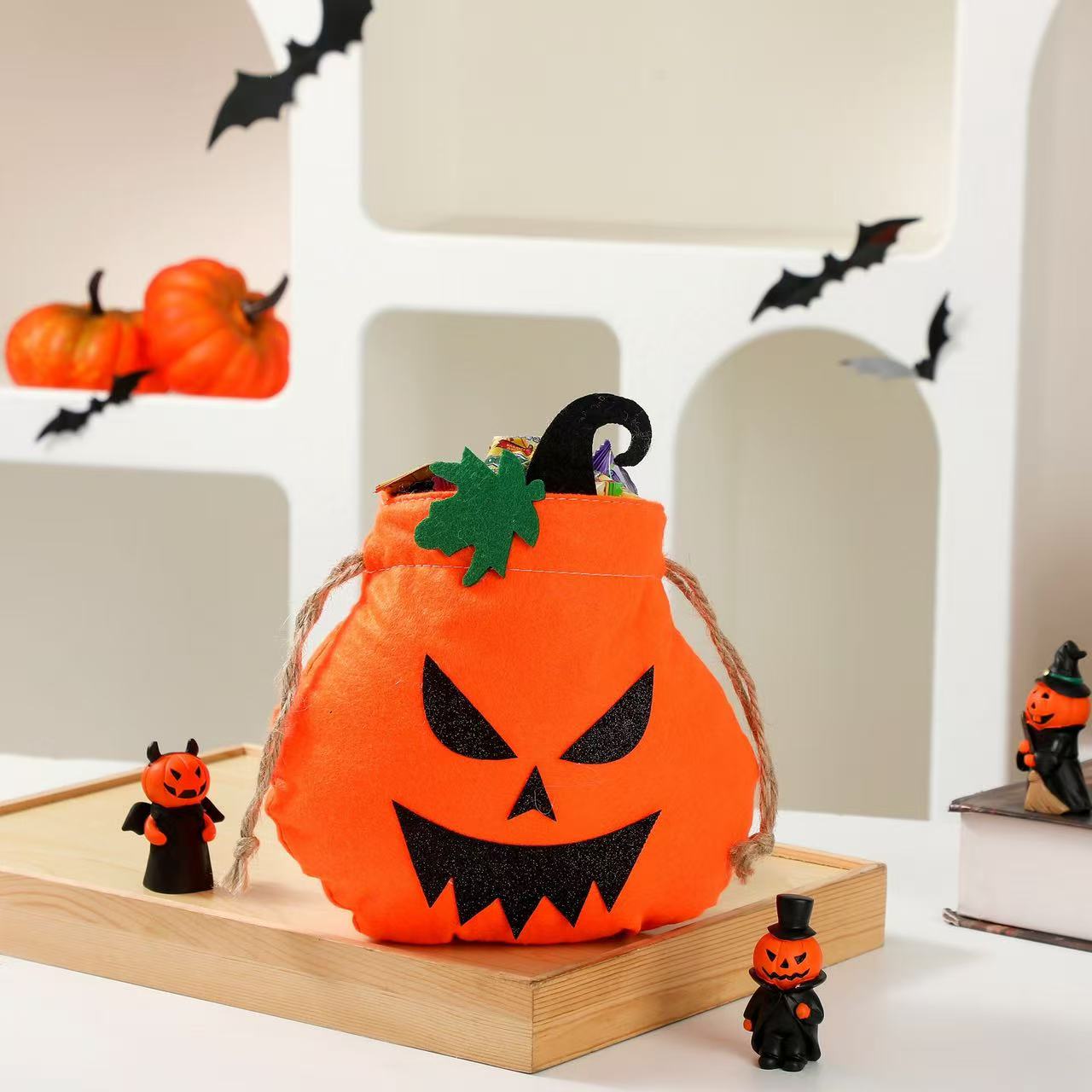 Pumpkin-Face Handheld Bag – Halloween Candy/Gift Bag for Kids