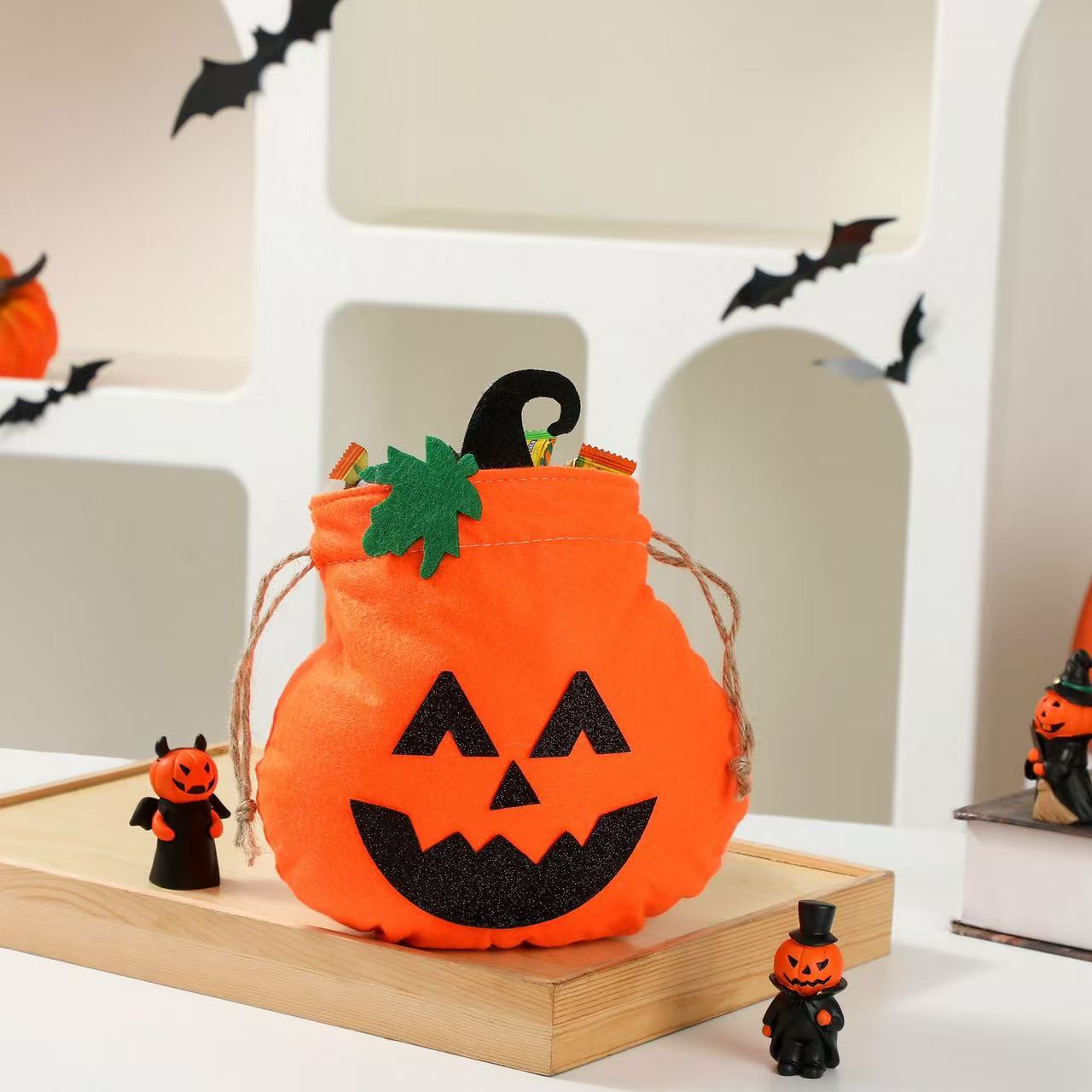 Pumpkin-Face Handheld Bag – Halloween Candy/Gift Bag for Kids
