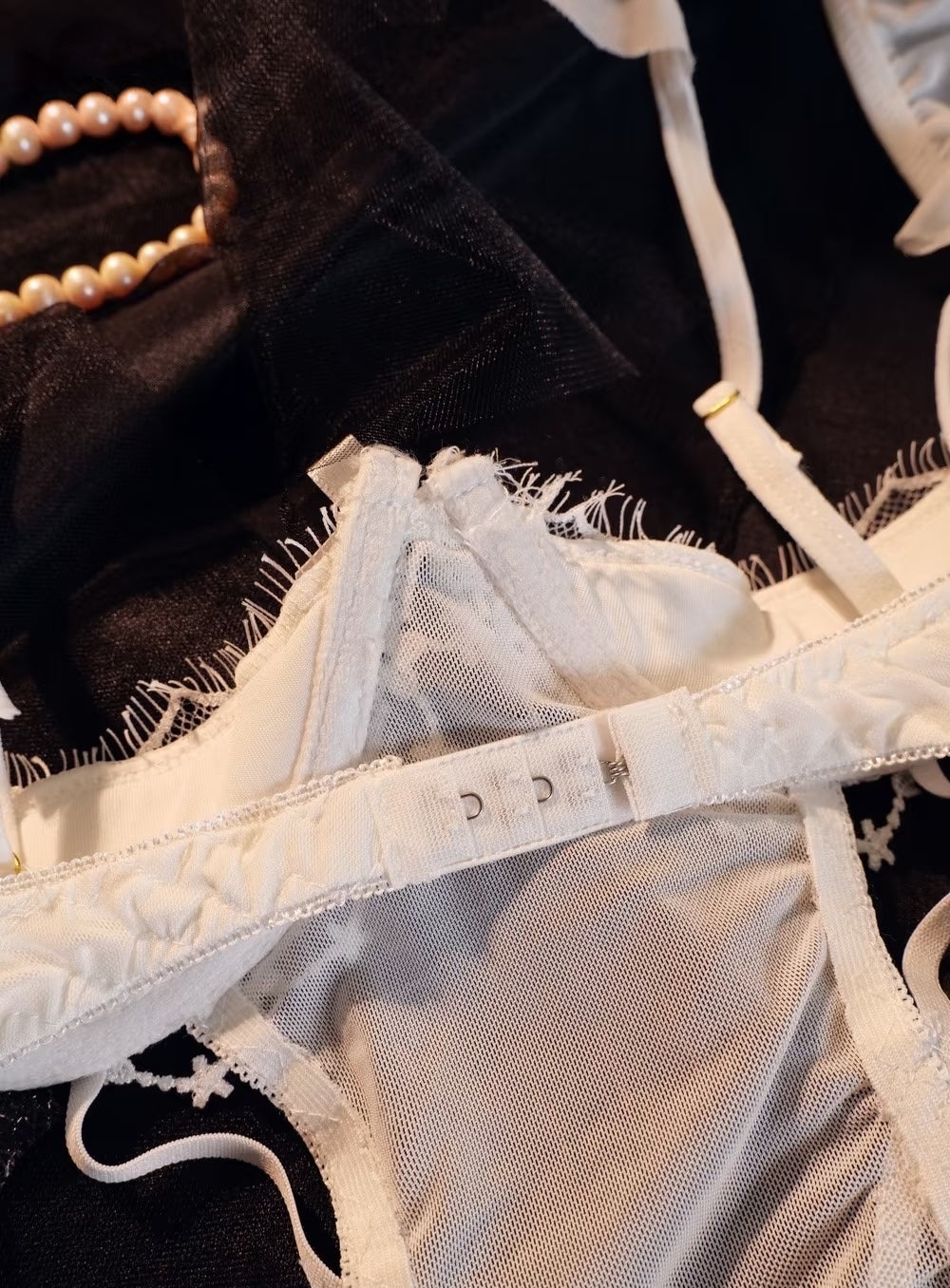 White Deep V-Neck Lace Lingerie